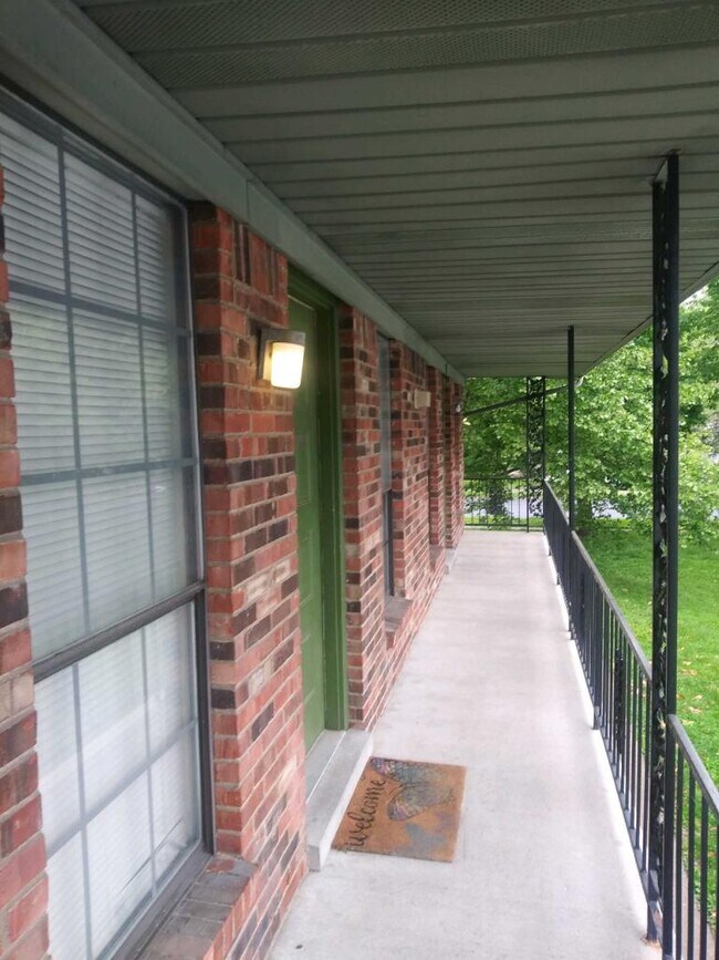 4009 Southern Pky Rentals in Louisville, KY