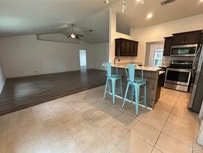 323 Tree Swallow Dr in Pensacola, FL - Building Photo - Building Photo