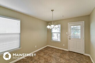 222 Hallie Pass in San Antonio, TX - Foto de edificio - Building Photo