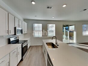26104 E Calhoun Pl in Aurora, CO - Building Photo - Building Photo