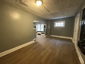 3303 E 117th St in Cleveland, OH - Building Photo - Building Photo