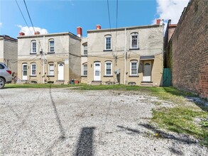 15418 Waterloo Rd in Cleveland, OH - Building Photo - Building Photo