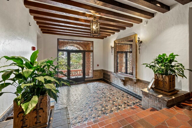 1450 Greenwich St in San Francisco, CA - Building Photo - Building Photo