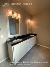 19104 Pinehurst Trail Dr in Edmond, OK - Building Photo - Building Photo