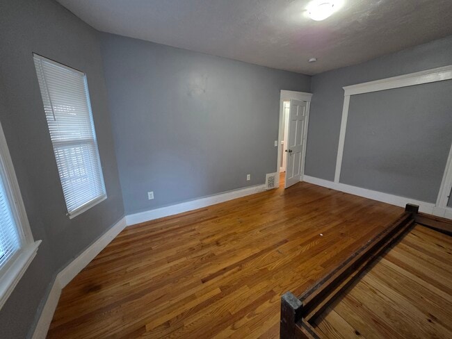 property at 10 Fox St