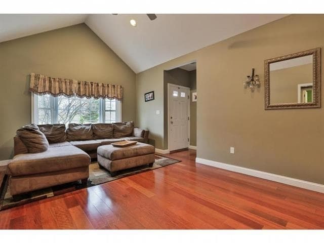 7 Lamplighter Village Rd in Windham, NH - Building Photo - Building Photo