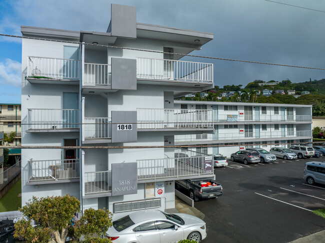 1818 Anapuni St in Honolulu, HI - Foto de edificio - Building Photo