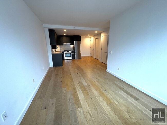 NORTHERN BOULEVARD in Queens, NY - Foto de edificio - Building Photo