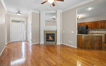 624 NE 99th St in Kansas City, MO - Building Photo - Building Photo