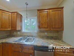 27 Rockridge Dr in Newnan, GA - Building Photo - Building Photo