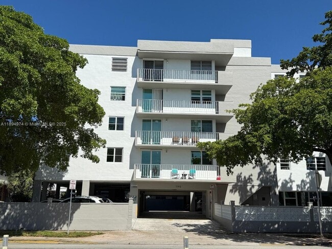 property at 1145 Normandy Dr