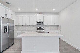 1244 Haywagon Trl in Loxahatchee, FL - Building Photo - Building Photo