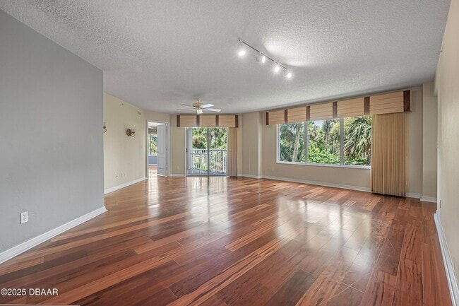 3 Oceans W Blvd, Unit 2D5 in Daytona Beach, FL - Building Photo - Building Photo