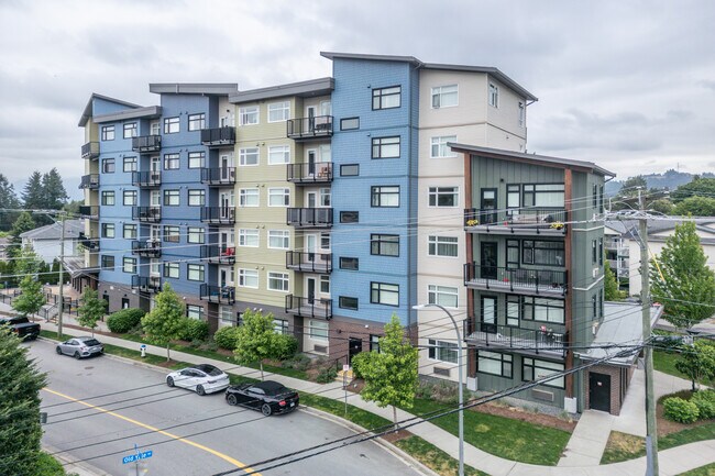 2740 Fuller St in Abbotsford, BC - Building Photo - Building Photo