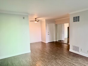 1595 E Chevy Chase Dr, Unit 6 in Glendale, CA - Building Photo - Building Photo