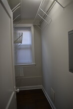 1606 W Nelson St, Unit 2 in Chicago, IL - Building Photo - Building Photo