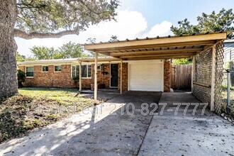 206 Williamsburg Pl in San Antonio, TX - Building Photo - Building Photo