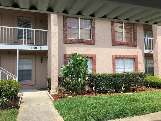 property at 4739 Myrtle Oak Dr