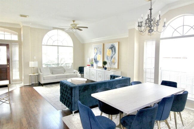 1107 Woodley Bend in Sugar Land, TX - Building Photo - Building Photo