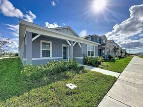 1997 Tohoqua Blvd in Kissimmee, FL - Building Photo - Building Photo