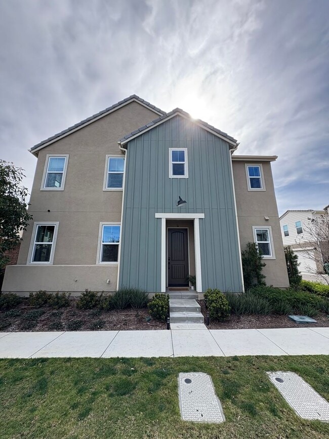 4025 Spring Haven Ln in Corona, CA - Building Photo - Building Photo