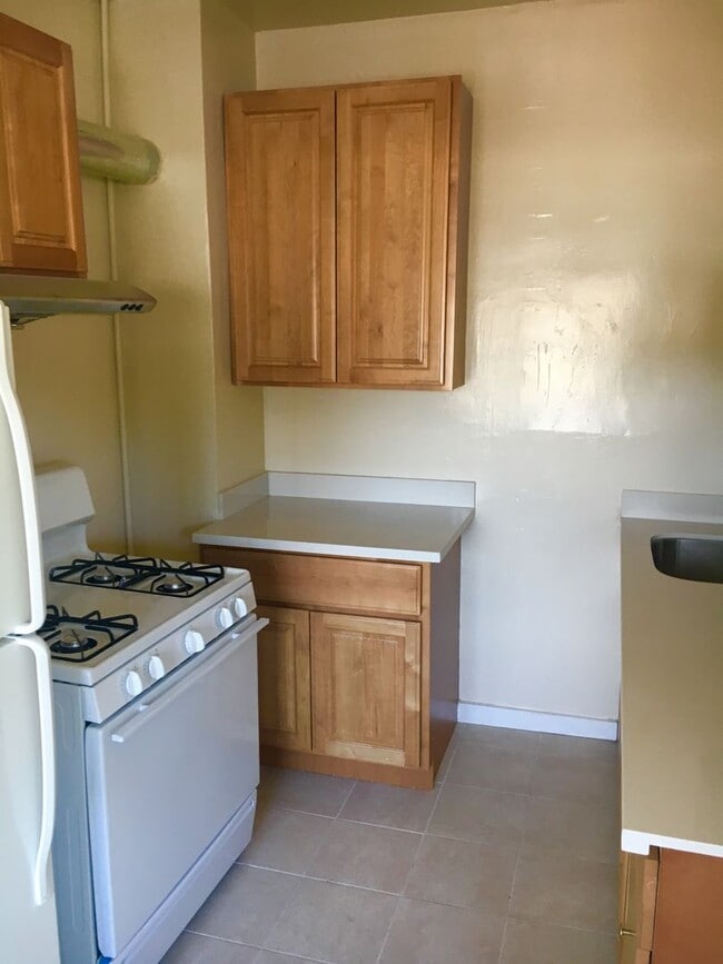 1988 California St in Berkeley, CA - Building Photo - Building Photo