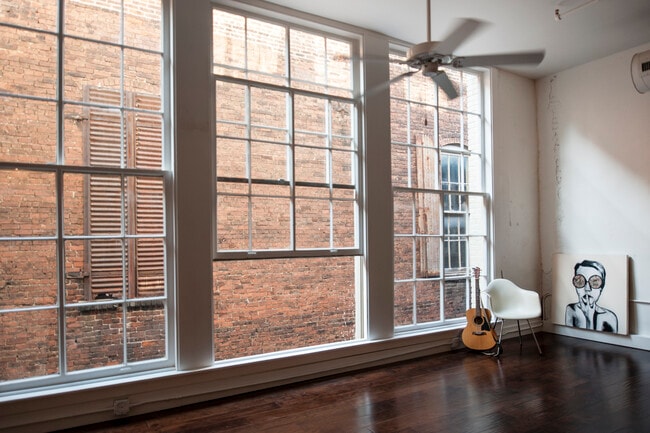 Lofts at Merchant Row in Memphis, TN - Foto de edificio - Building Photo