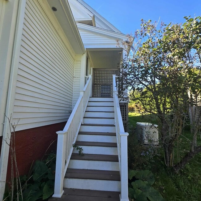 230-232 Spruce Ln Ext in Dover, NH - Building Photo - Building Photo