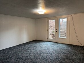 2405 Sunset Dr in Ontario, OR - Building Photo - Building Photo