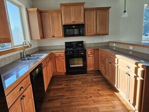 511 NE 84th Cir in Vancouver, WA - Building Photo - Building Photo