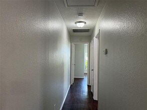 10239 Blackjack Oaks Dr in Dallas, TX - Building Photo - Building Photo
