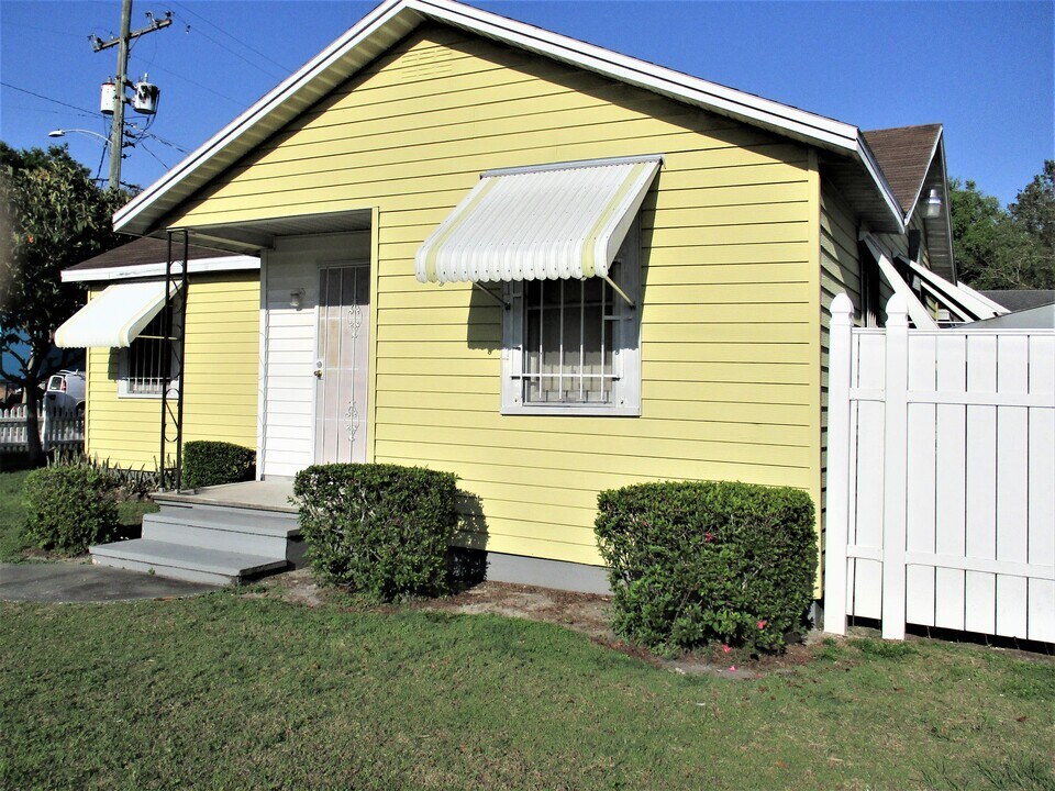 1510 25th St in Orlando, FL - Building Photo