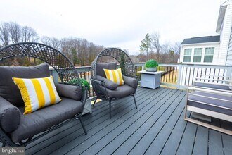 16028 Eagle Roost Ct in Woodbridge, VA - Building Photo - Building Photo