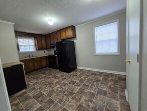 310 Barkwood Dr in Clarksville, TN - Building Photo - Building Photo