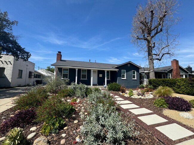 property at 1727 N Frederic St