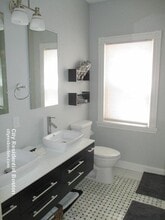 693 E 6th St, Unit 2 in Boston, MA - Building Photo - Building Photo