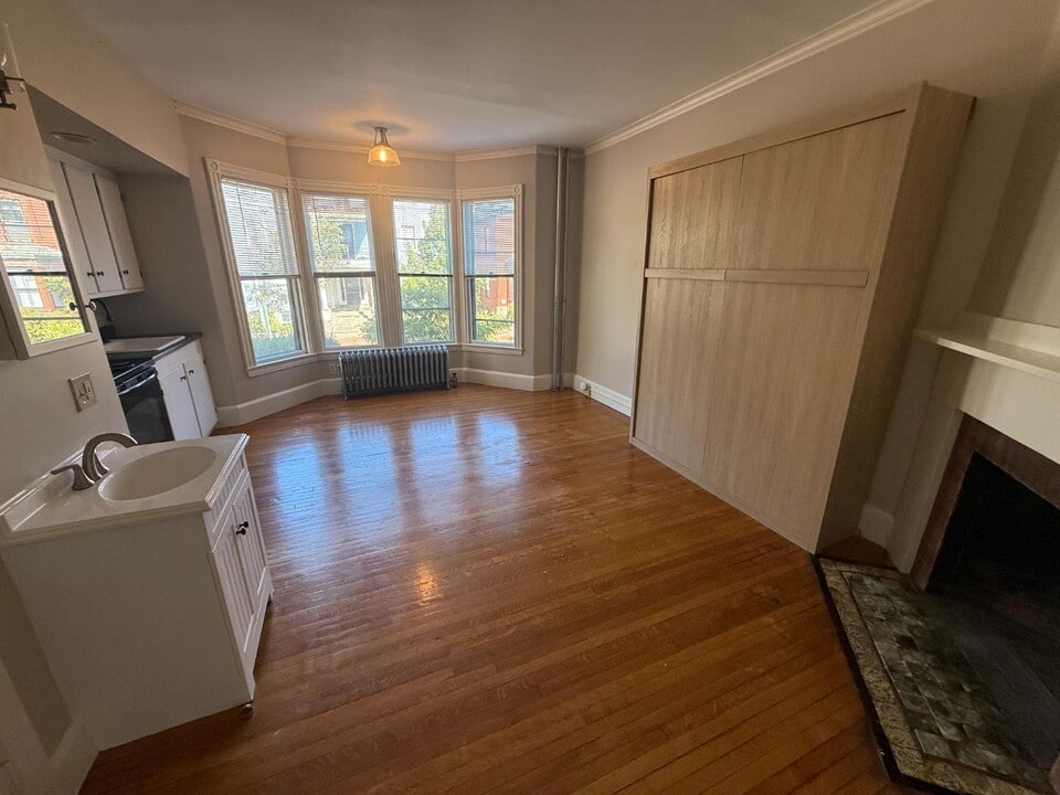 482 Cumberland Ave in Portland, ME - Building Photo