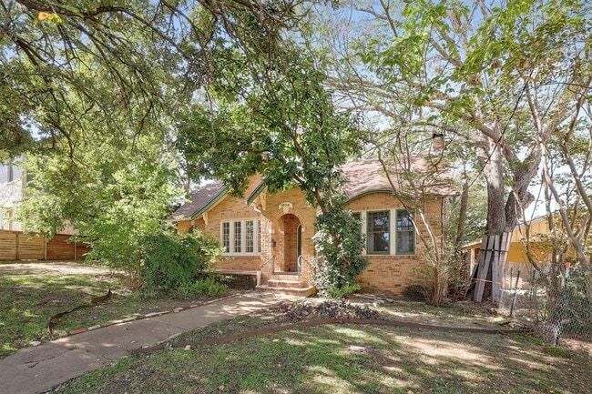 1804 Kenwood Ave in Austin, TX - Building Photo - Building Photo