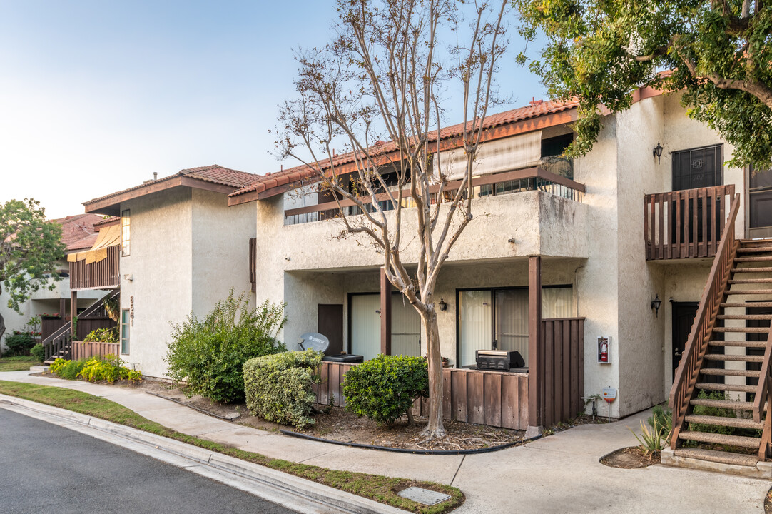 8615 Meadow Brook Ave in Garden Grove, CA - Building Photo