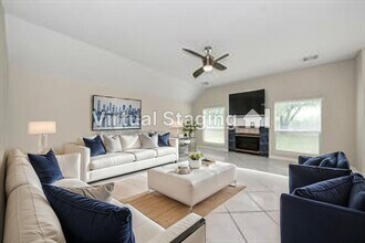 10214 White Oak Trail Ln in Houston, TX - Building Photo - Building Photo