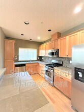 626 NE Newstead Ln in Hillsboro, OR - Building Photo - Building Photo