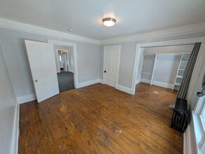 685 Burr St N in St. Paul, MN - Building Photo - Building Photo