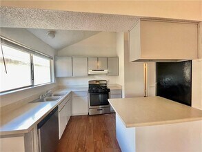 16927 Whitebrush Loop in Austin, TX - Building Photo - Building Photo