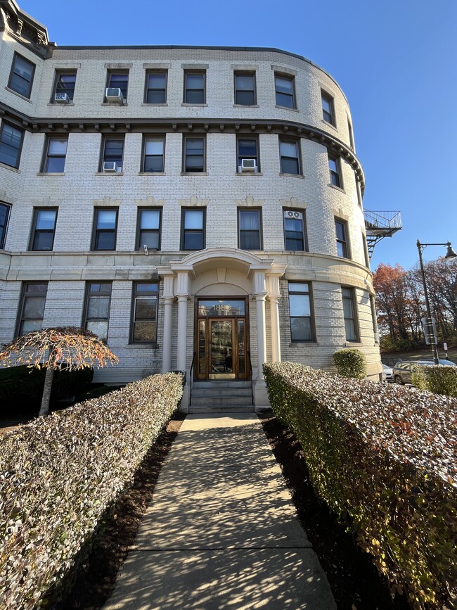 1880 Commonwealth Ave, Unit #1