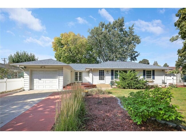 property at 6638 17th Ave S