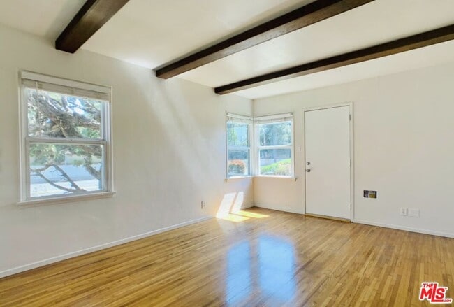 property at 2598 Amherst Ave