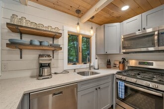 12 Norma Ln in Wolfeboro, NH - Building Photo - Building Photo