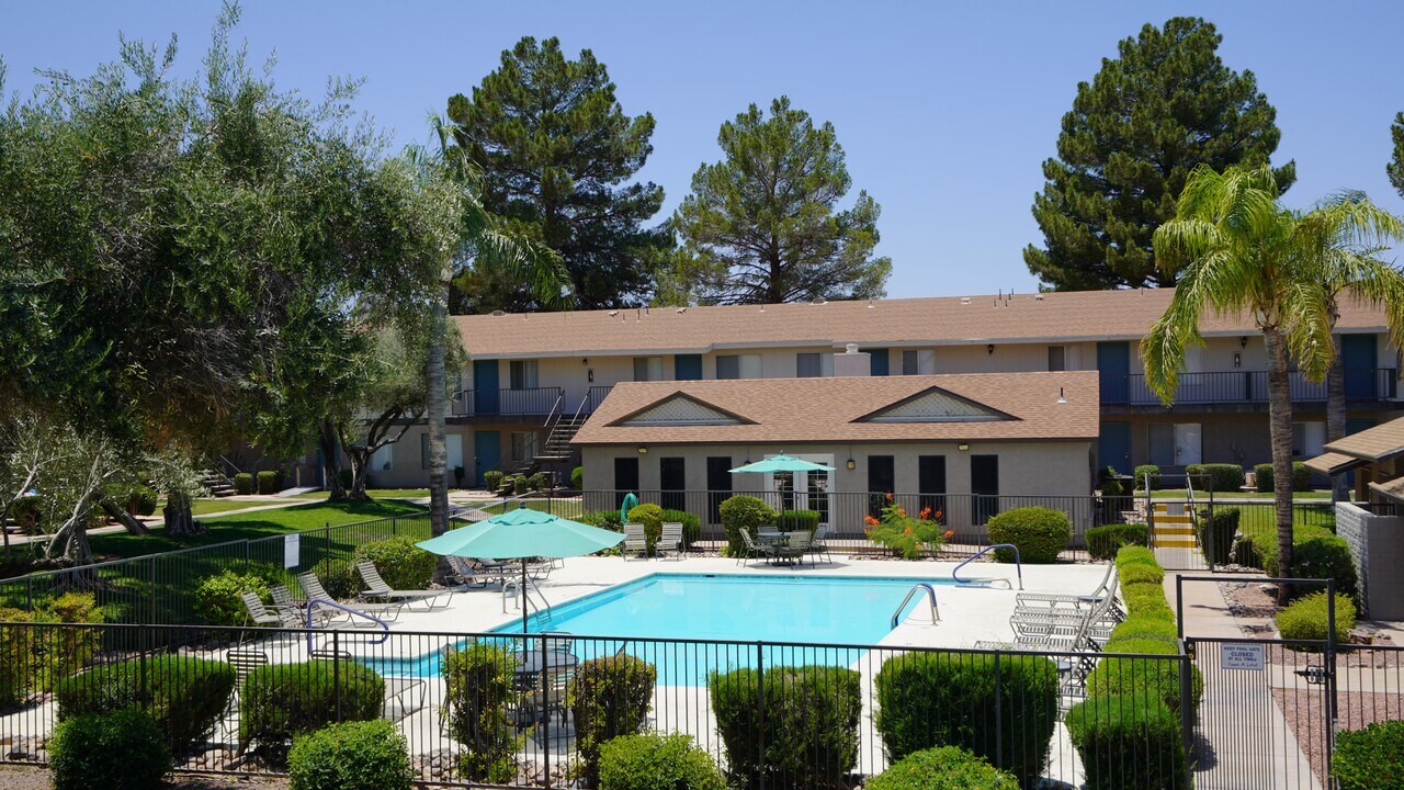 The Springs Apartments in Tucson, AZ - Building Photo