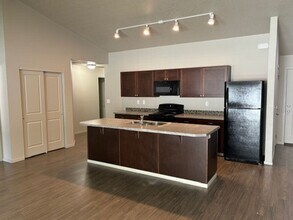 18008-18008 Shannon in Spokane Valley, WA - Foto de edificio - Building Photo