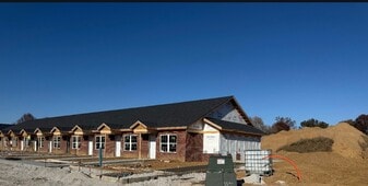 Gwen Gardens Apartments in Warsaw, KY - Building Photo